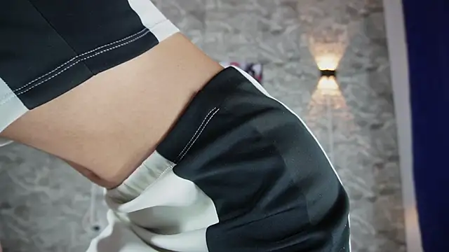 Snapshot of Sami_ross chatting on December 13, 2024, 1:37 am Sami ross online show from December 13, 2024, 1:37 am