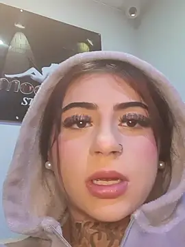 Snapshot of Bonnye_star chatting on February 11, 2025, 2:03 am Bonnye star online show from February 11, 2025, 2:03 am