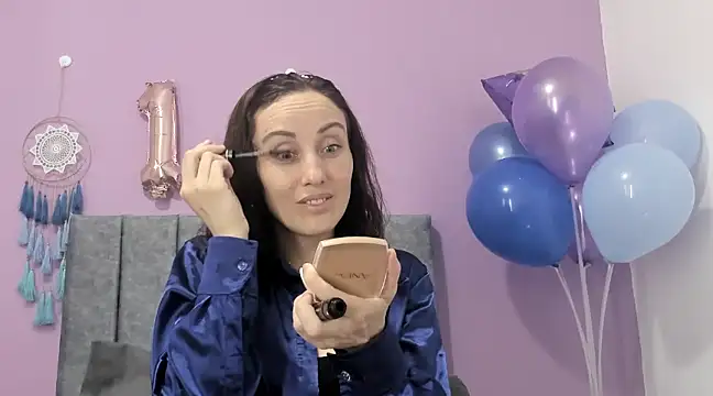 Snapshot of IberianMoonMK chatting on January 27, 2025, 5:37 pm IberianMoonMK online show from January 27, 2025, 5:37 pm