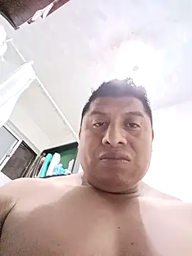 Snapshot of Riatatuil chatting on October 17, 2025, 8:39 am Riatatuil online show from October 17, 2025, 8:39 am