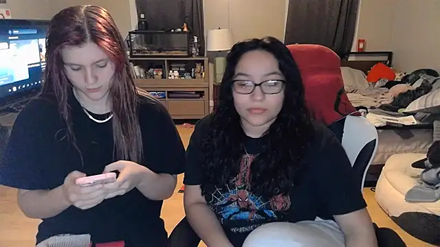 Snapshot of Elliewgfs chatting on February 6, 2025, 1:49 am Elliewgfs online show from February 6, 2025, 1:49 am