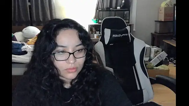 Elliewgfs online show from March 18, 2025, 1:53 am