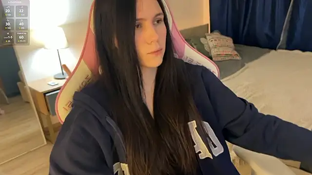 jennetdoll online show from February 13, 2025, 6:38 pm