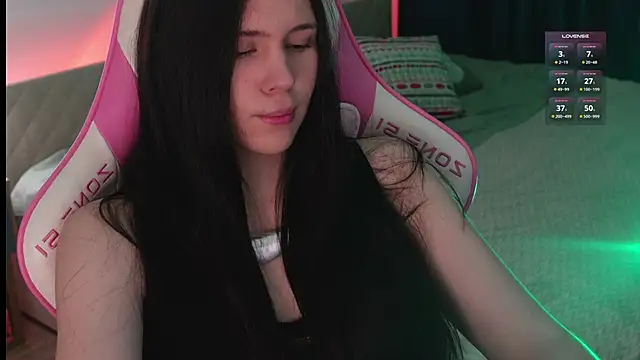 jennetdoll online show from February 22, 2025, 2:52 pm