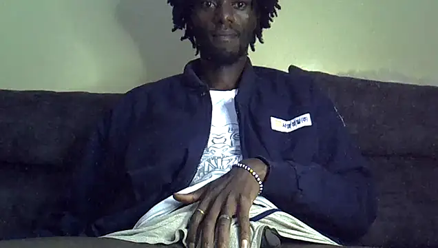 Delicious-D online show from October 22, 2025, 8:08 pm