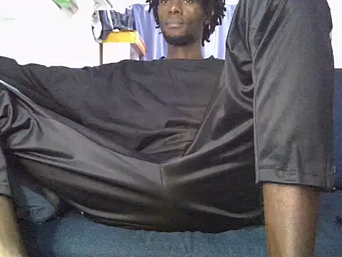 Delicious-D online show from November 19, 2025, 5:29 am