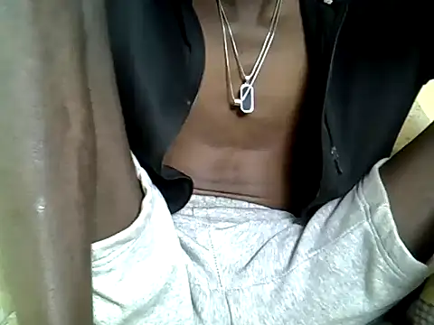 Snapshot of Delicious-D chatting on May 20, 2026, 5:24 am Delicious-D online show from May 20, 2026, 5:24 am