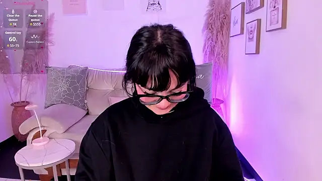 Sweet Namii online show from September 27, 2025, 7:30 pm