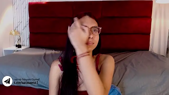 sara saenz99 online show from January 14, 2025, 1:47 am