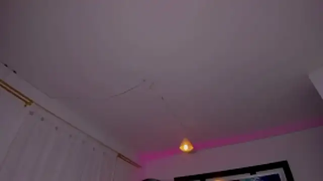 Snapshot of Scarlett_811 chatting on November 13, 2025, 7:57 pm Scarlett 811 online show from November 13, 2025, 7:57 pm