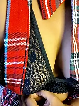 VR here 4U online show from February 2, 2026, 6:50 pm