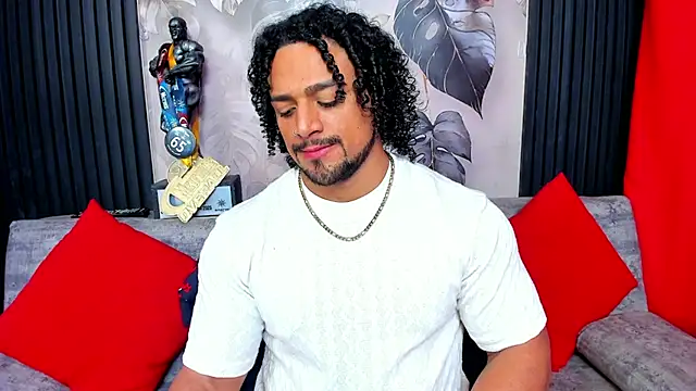 MikeEstevess online show from February 5, 2026, 9:47 am