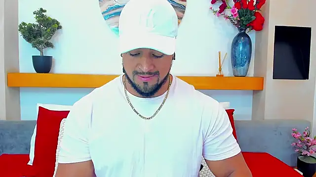 MikeEstevess online show from June 13, 2026, 10:08 pm
