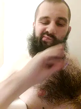 Snapshot of hungandnerdy420 chatting on January 15, 2026, 8:19 am hungandnerdy420 online show from January 15, 2026, 8:19 am