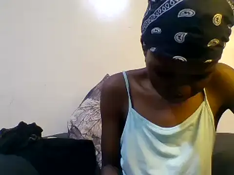 Snapshot of Baddie_Floxxy chatting on December 8, 2024, 5:33 pm Baddie Floxxy online show from December 8, 2024, 5:33 pm