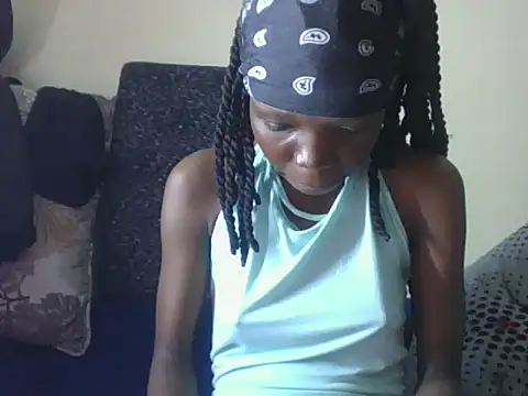 Snapshot of Baddie_Floxxy chatting on May 26, 2026, 5:47 am Baddie Floxxy online show from May 26, 2026, 5:47 am