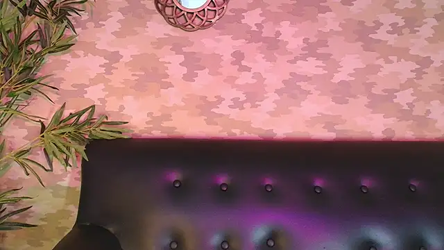 cherry chel online show from February 19, 2025, 9:14 pm