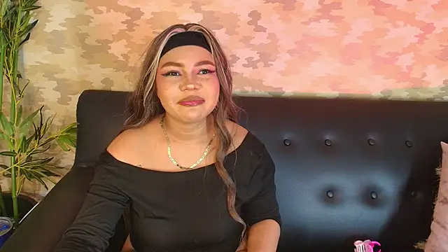 cherry chel online show from March 8, 2025, 11:18 pm