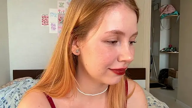 HoneyAudrey online show from February 21, 2026, 3:29 am