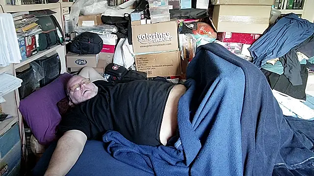 hadeszeuss2 online show from February 26, 2026, 3:22 pm