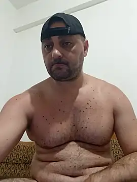 Snapshot of Mirkoxxx@xh chatting on June 24, 2026, 7:13 pm Mirkoxxxxh online show from June 24, 2026, 7:13 pm