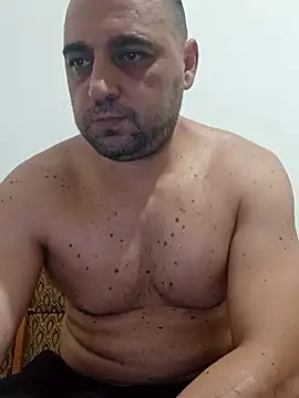 Snapshot of Mirkoxxx@xh chatting on July 10, 2026, 6:54 pm Mirkoxxxxh online show from July 10, 2026, 6:54 pm