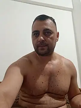 Snapshot of Mirkoxxx@xh chatting on July 30, 2026, 7:35 pm Mirkoxxxxh online show from July 30, 2026, 7:35 pm