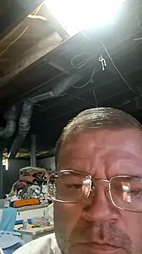 Snapshot of Davo84123 chatting on July 28, 2026, 3:54 pm Davo84123 online show from July 28, 2026, 3:54 pm