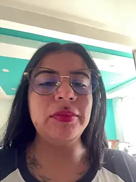 Devilsweet17 online show from March 4, 2025, 4:41 pm