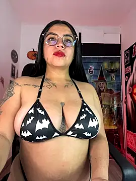 Devilsweet17 online show from November 1, 2025, 12:45 am