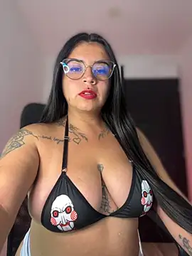 Devilsweet17 online show from November 27, 2025, 12:46 am