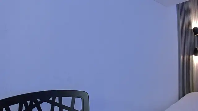 emma alice  online show from March 13, 2026, 11:17 am