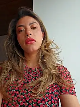 Snapshot of Karen_San_Miguel chatting on November 25, 2025, 6:30 pm Karen San Miguel online show from November 25, 2025, 6:30 pm