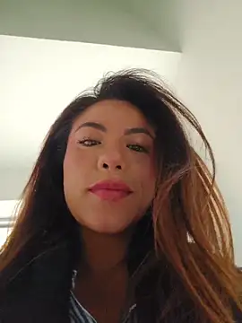 Karen San Miguel online show from June 3, 2026, 8:14 pm