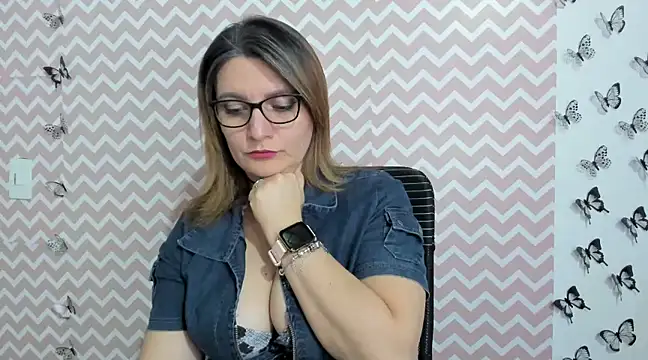 Snapshot of Amie_Adams82_ chatting on February 11, 2025, 8:31 pm Amie Adams82 online show from February 11, 2025, 8:31 pm