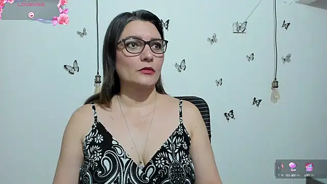 Snapshot of Amie_Adams82_ chatting on September 22, 2025, 6:32 pm Amie Adams82 online show from September 22, 2025, 6:32 pm