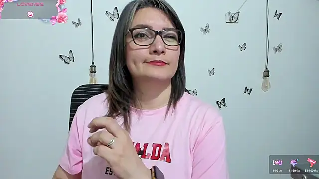 Snapshot of Amie_Adams82_ chatting on September 24, 2025, 7:17 pm Amie Adams82 online show from September 24, 2025, 7:17 pm