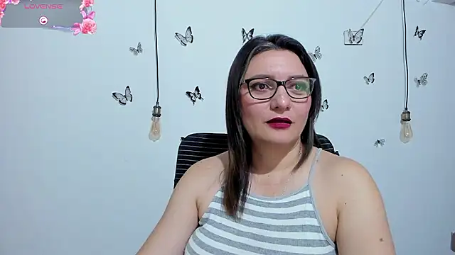 Snapshot of Amie_Adams82_ chatting on January 16, 2026, 1:37 pm Amie Adams82 online show from January 16, 2026, 1:37 pm