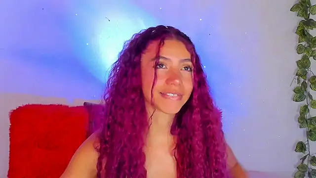 Snapshot of Dear_anne chatting on December 15, 2024, 7:53 pm Dear anne online show from December 15, 2024, 7:53 pm