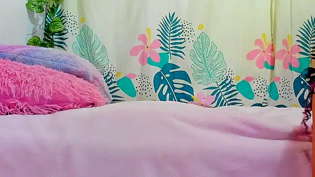 Snapshot of Dear_anne chatting on January 16, 2025, 2:30 am Dear anne online show from January 16, 2025, 2:30 am