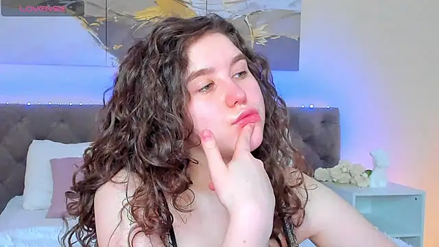 Ariella Sol online show from January 18, 2025, 7:17 am