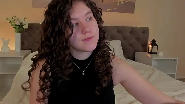 Ariella Sol online show from July 3, 2026, 1:01 am