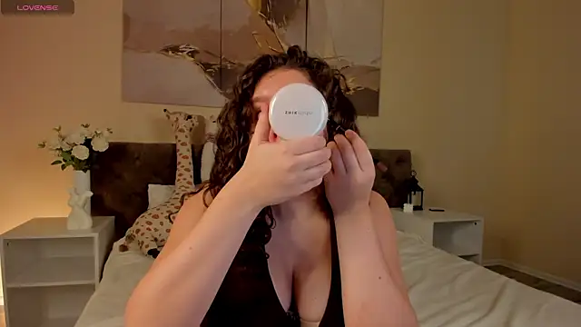 Ariella Sol online show from July 29, 2026, 1:04 am