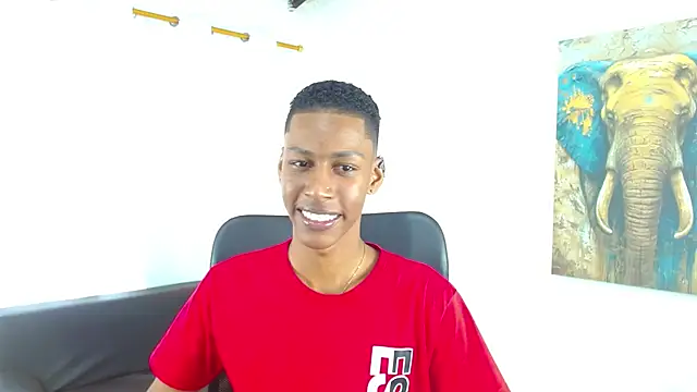 Snapshot of maiki18_ chatting on February 6, 2026, 8:34 pm maiki18 online show from February 6, 2026, 8:34 pm