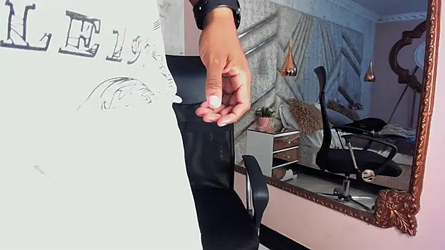 JamesParck online show from January 19, 2025, 6:43 pm