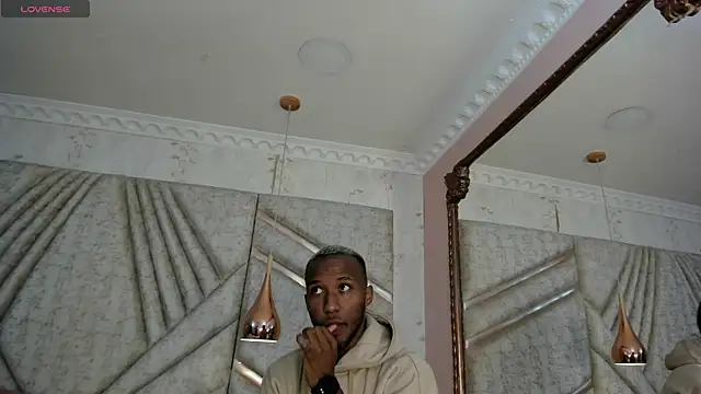 JamesParck online show from February 26, 2025, 12:14 pm