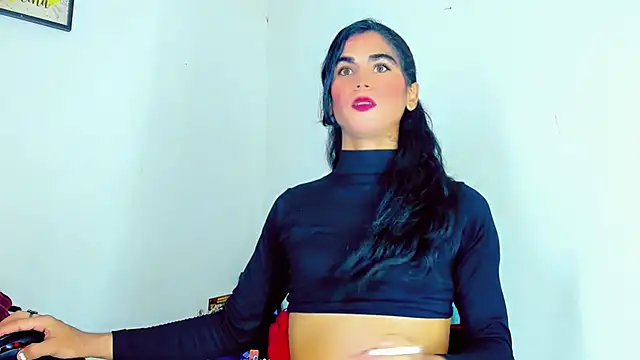 Snapshot of hannabigdirty chatting on February 2, 2025, 6:10 pm hannabigdirty online show from February 2, 2025, 6:10 pm