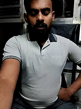 Snapshot of rayhan085 chatting on December 18, 2024, 5:21 pm rayhan085 online show from December 18, 2024, 5:21 pm