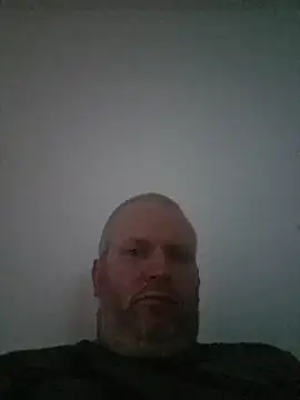 ShyBoy1982 online show from May 3, 2026, 6:14 pm
