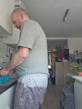 ShyBoy1982 online show from May 28, 2026, 8:55 am